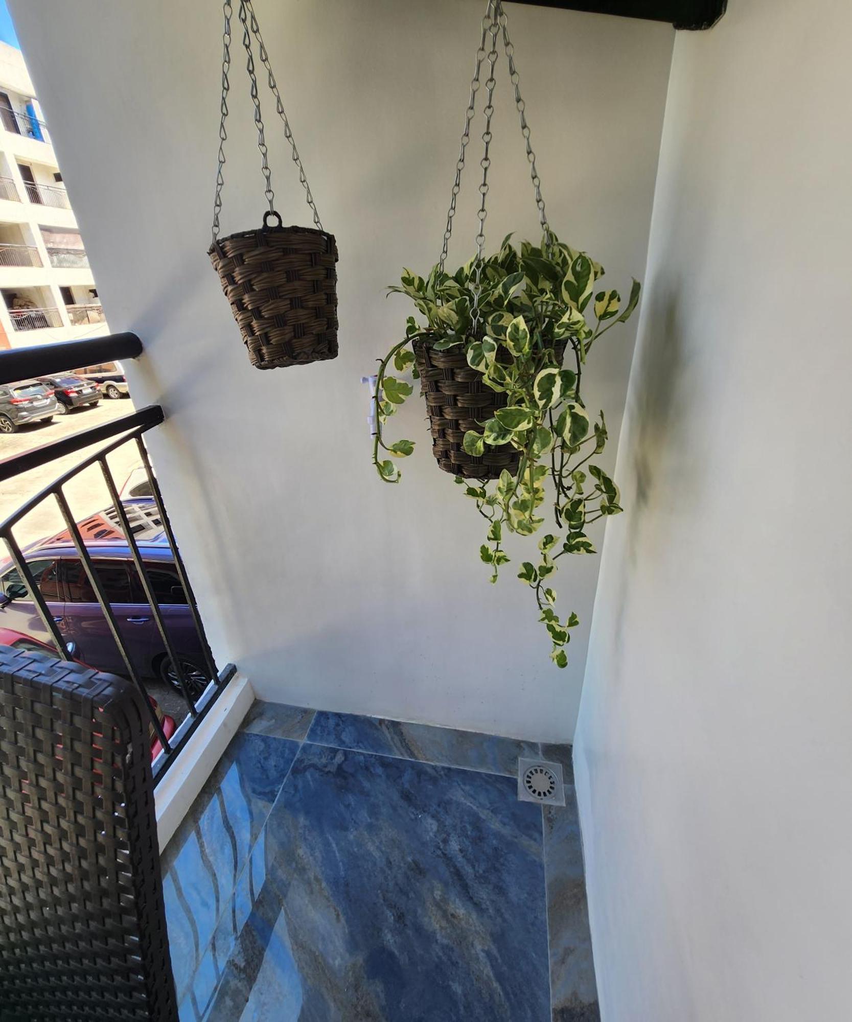 Condo Azur Suites B207 Near Airport, Netflix, Stylish, Cozy With Swimming Pool Μακτάν Εξωτερικό φωτογραφία