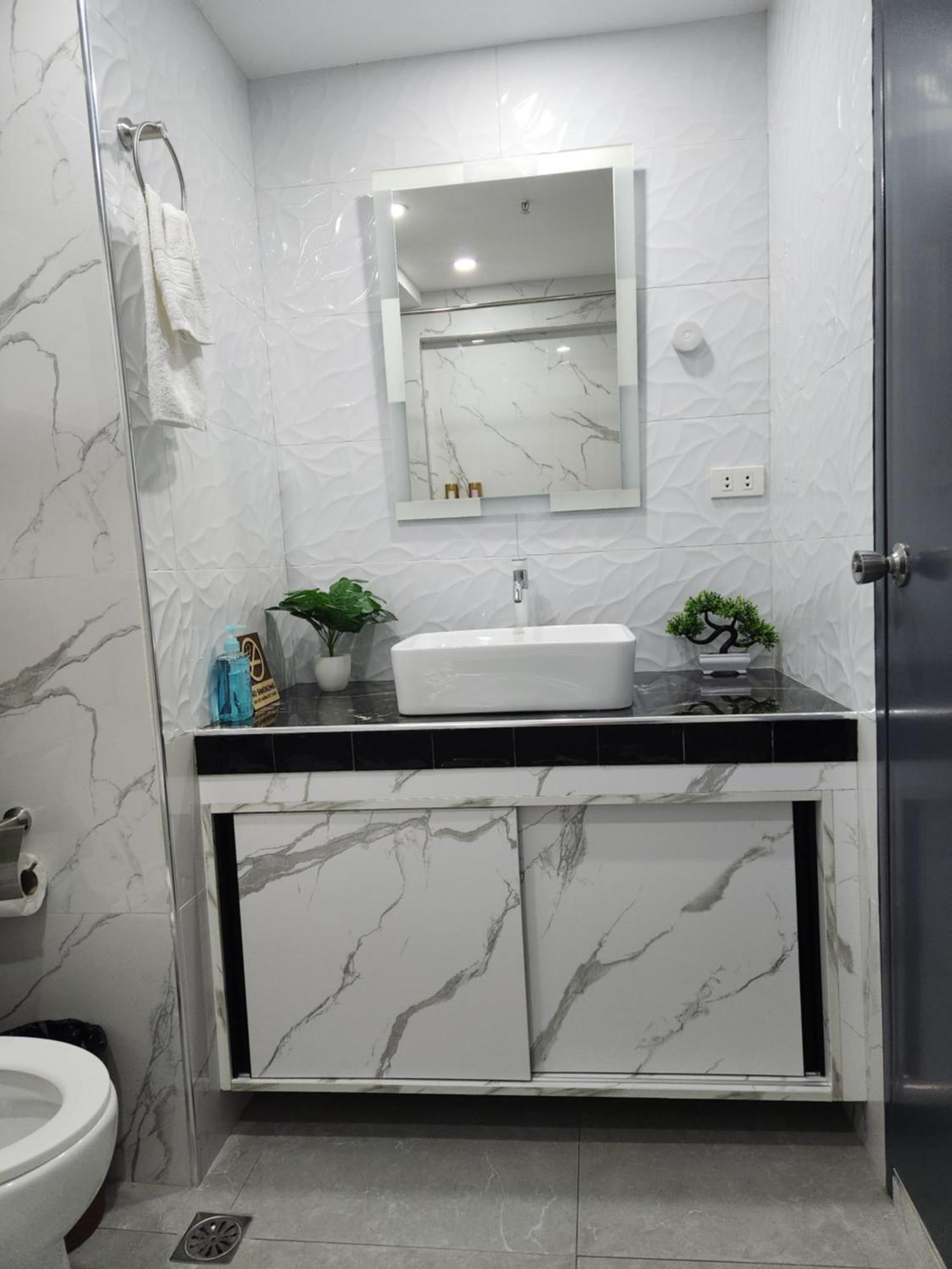 Condo Azur Suites B207 Near Airport, Netflix, Stylish, Cozy With Swimming Pool Μακτάν Εξωτερικό φωτογραφία